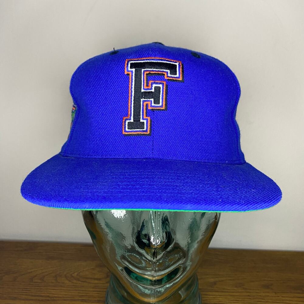 Vintage 90s University of Florida Gators Top of the World TOW Graffiti Snapback